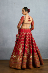 Shamse Fariha Lehenga Set