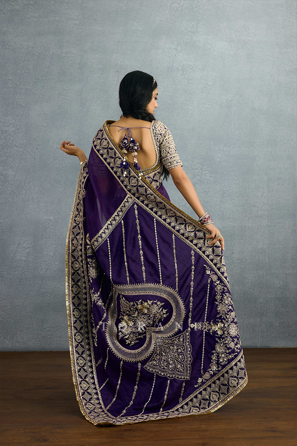 HUKUM KI RAANI SAREE