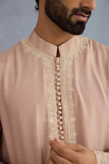 Noore Yaar Kurta Set