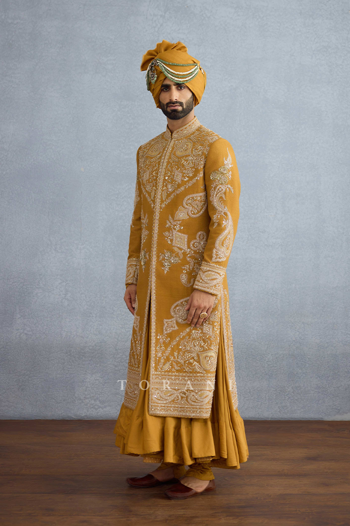 Mehre Anjum Sherwani Set