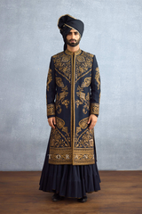 Dahre Anjum Sherwani Set