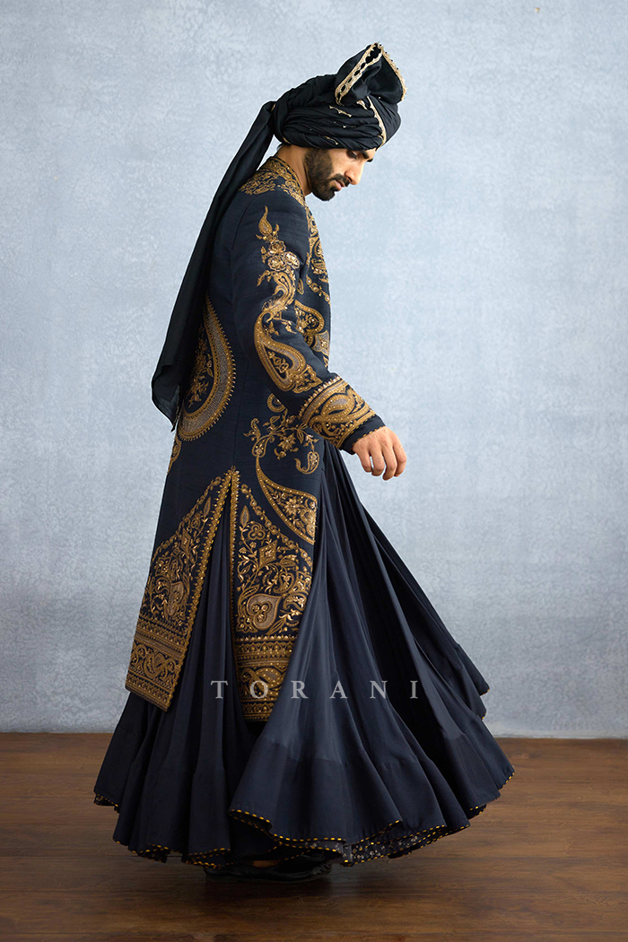 Dahre Anjum Sherwani Set