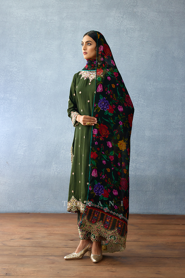 Dil- Shaad urvi dupatta