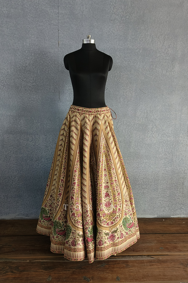 Sale-Kasturi Oorjita Lehenga & Dupatta