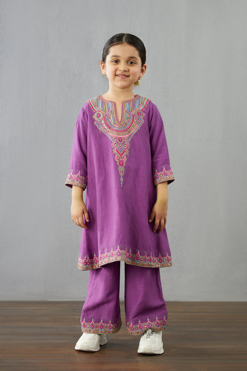 Sale-Jamuni Saheba Kurta Set