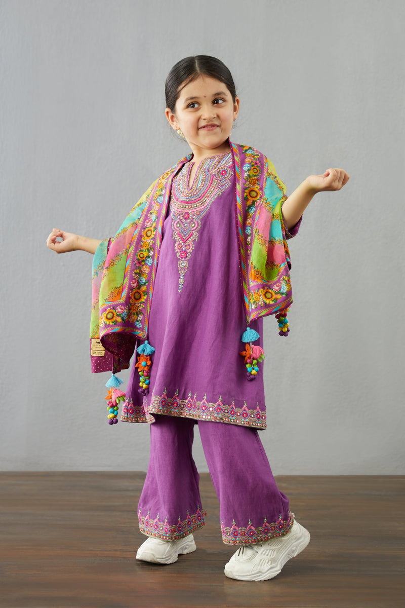 Sale-Jamuni Saheba Kurta Set