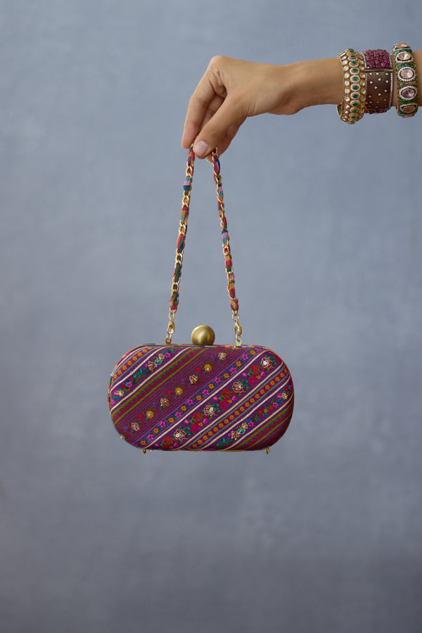 DIl Kusha Iba Clutch Bag