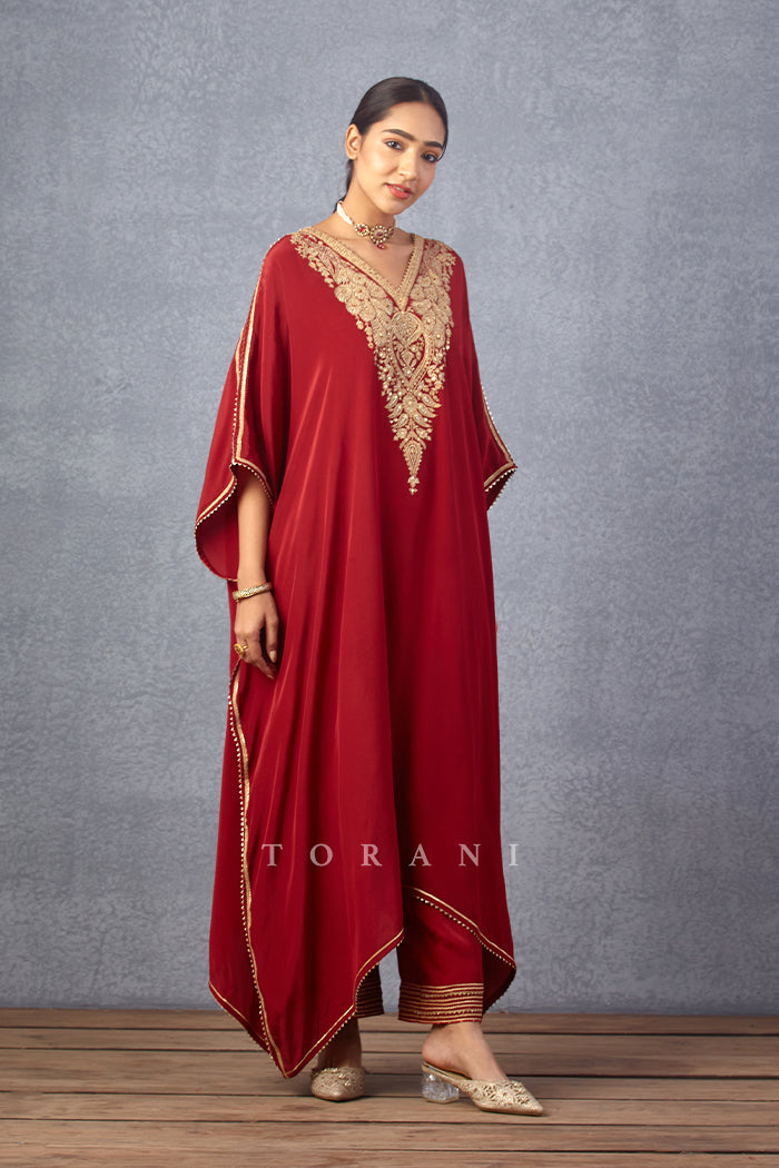 Sindoori Ashni Kaftan Set in slub silk