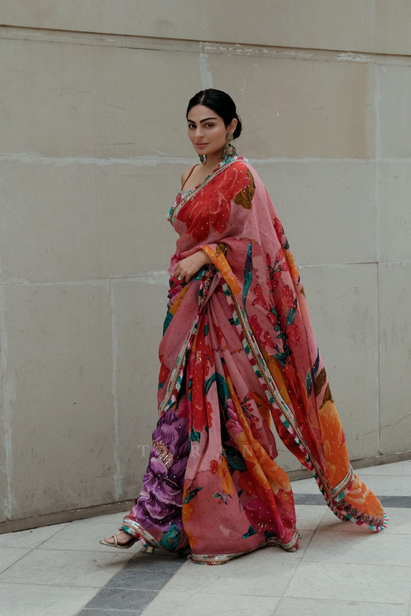 Neeru Bajwa IN OUR DIL RANG NALINI SAREE SET