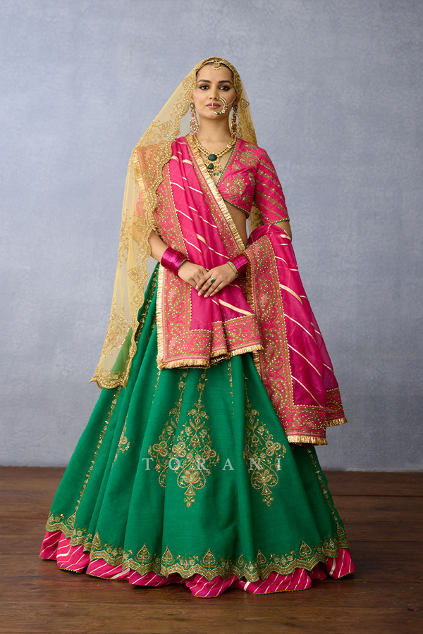 Mayuri Srisa Lehenga Set