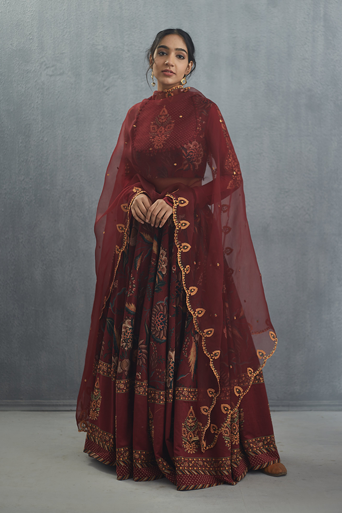 Sale- Sanobar Bindu Aari Waraq Lehenga Set