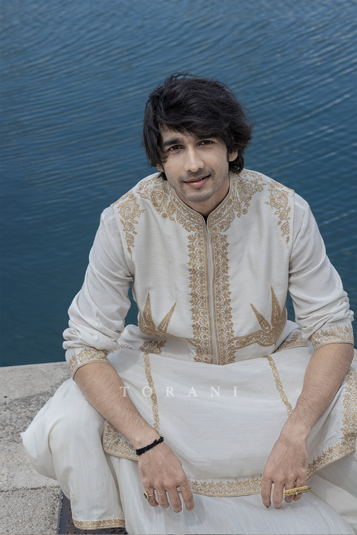 Shantanu Maheshwari in our Mogra ABHIRATH BANDI SET