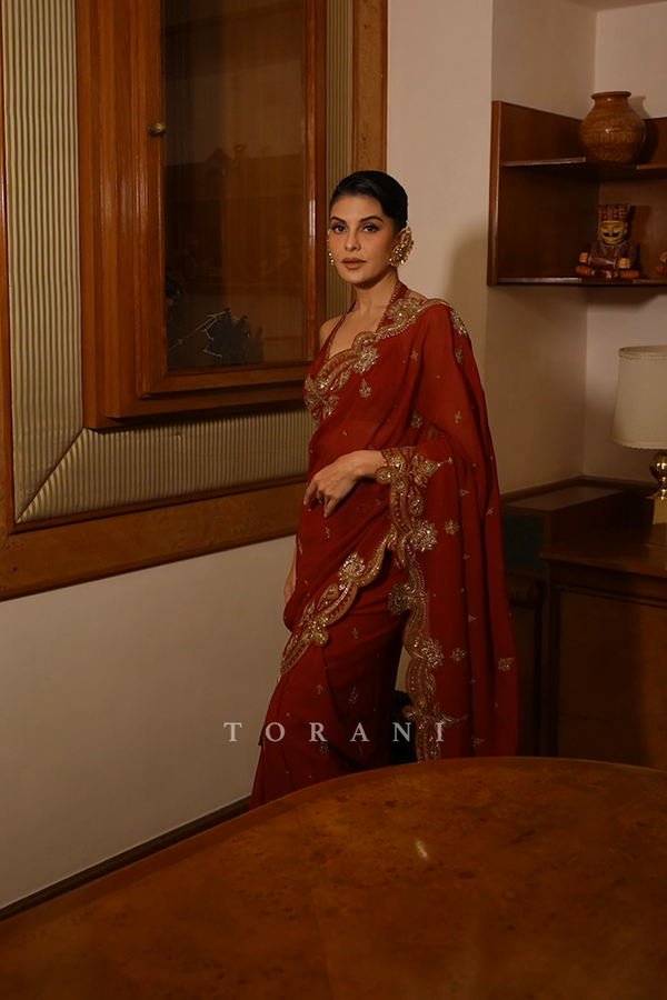 Jacqueline Fernandez In Our Shamse Parthi Saree Set