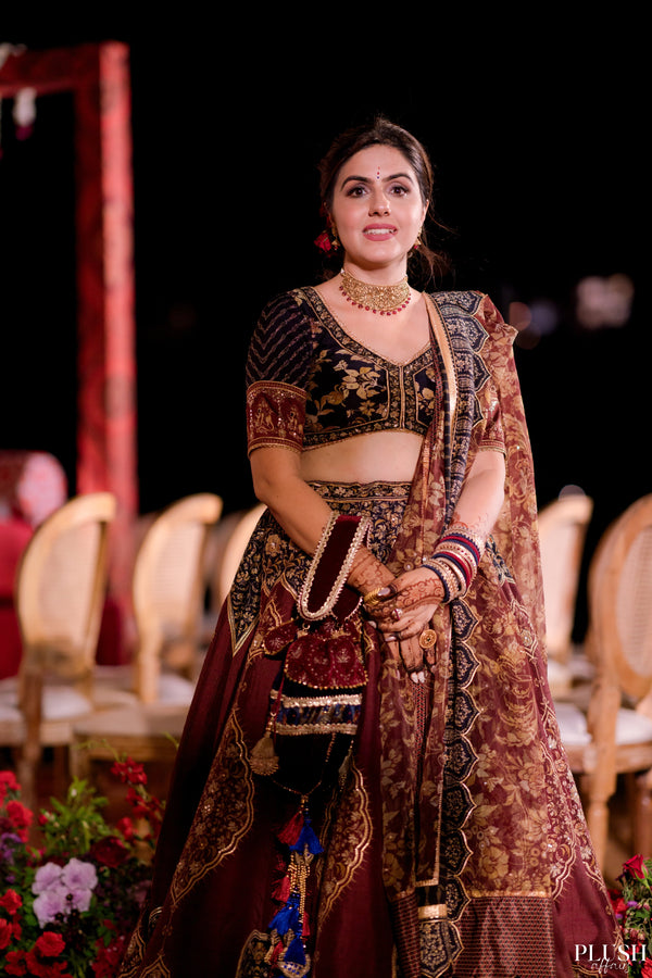 Vihana Manghwani In our GULGHAST MAHNAZ LEHENGA SET