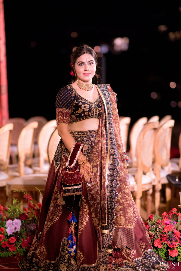 Vihana Manghwani In our GULGHAST MAHNAZ LEHENGA SET