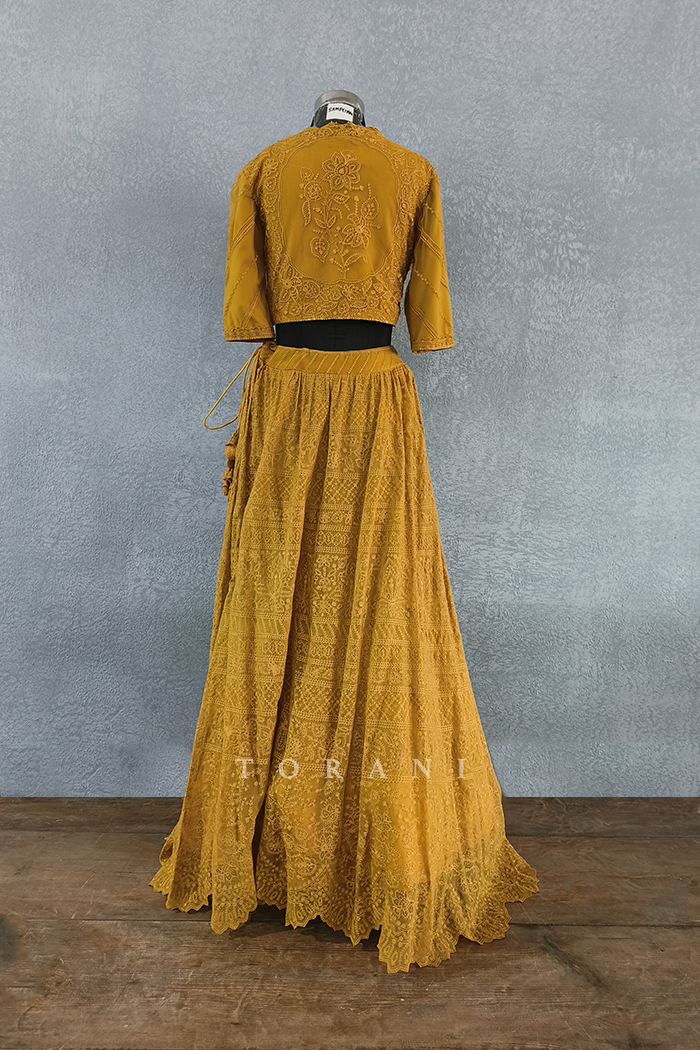 Sunehra Advaita Blouse with Lehenga/ Damage