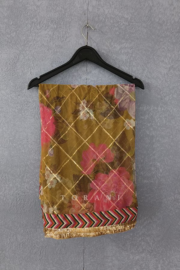 Sale- Sunehra Rujuta Dupatta