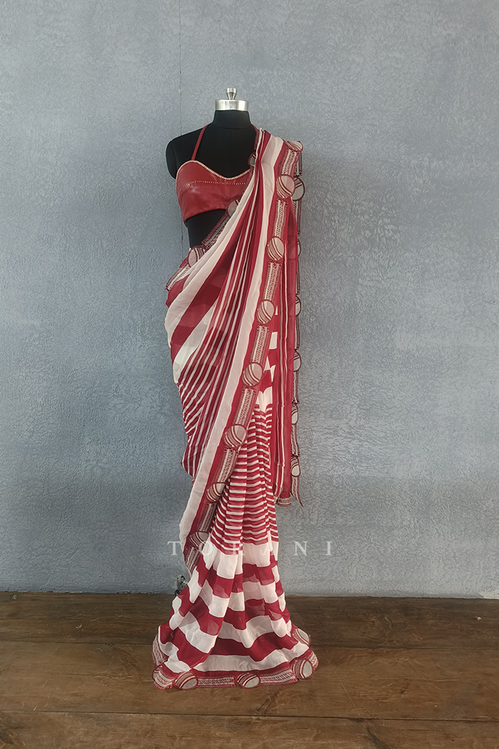 Surkh Mahi dhari pitch Saree with Blouse/ Damage