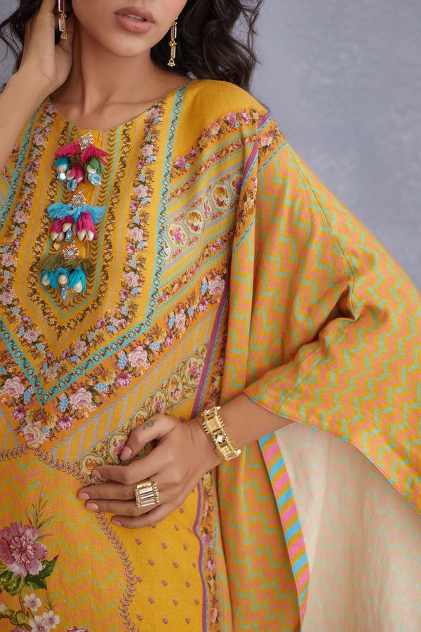 Sunehra Nazreen Kaftan Set