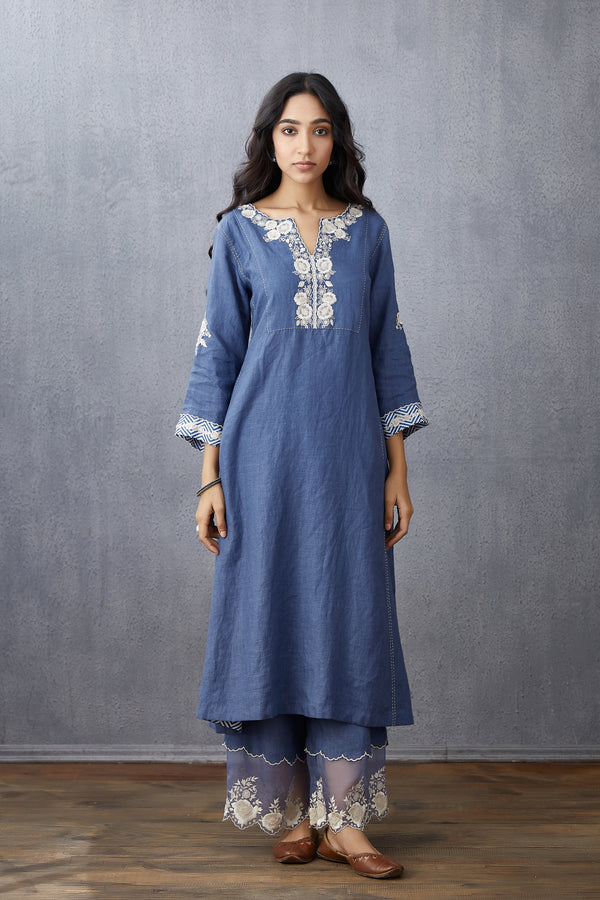 Neeli Kali Idaya Kurta Set